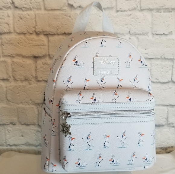 olaf loungefly backpack